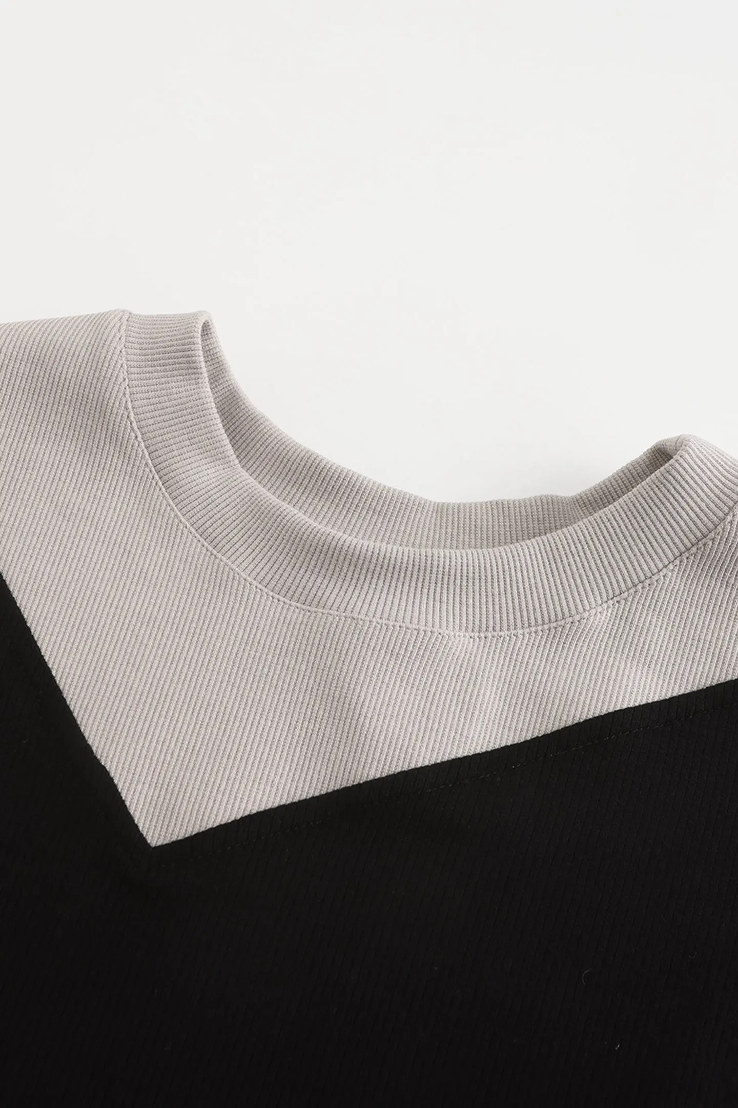 Disark Knitted Cashmere Ribbed T-shirt